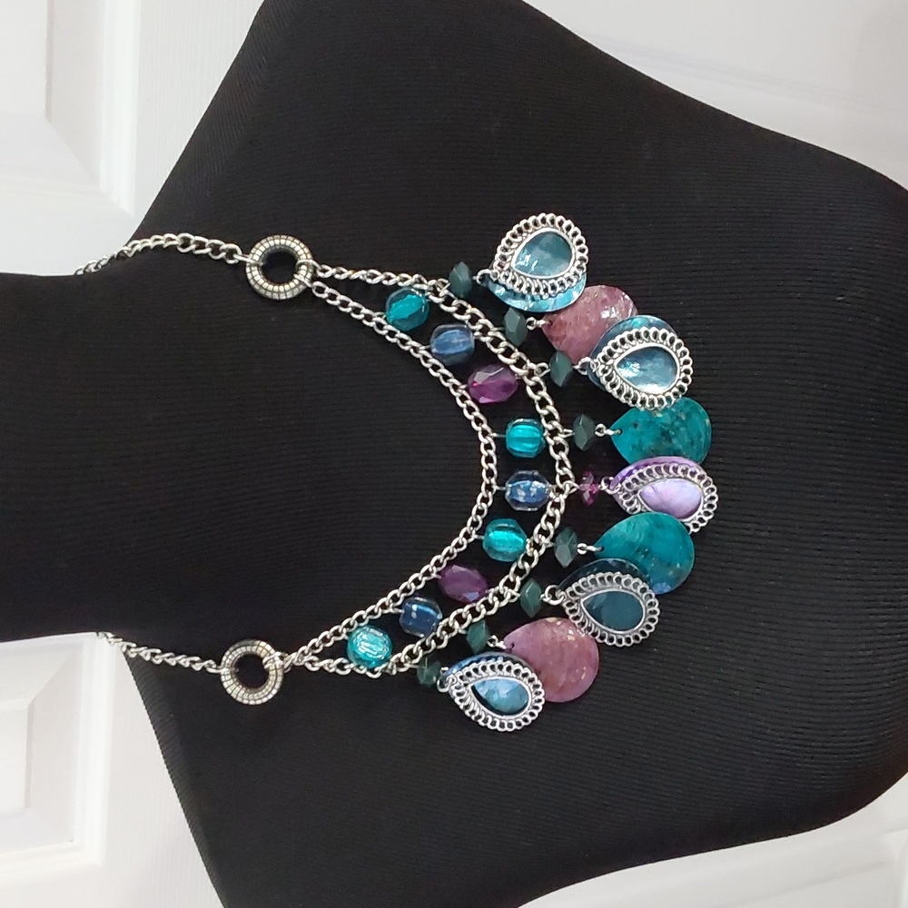 Neclace - Picture 3 of 6